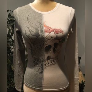 Hollister Size XS Baby Tee Skull Roses Romance Bites Long Sleeve Top
